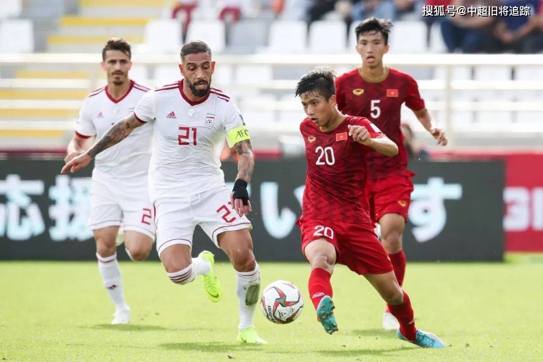 足球日本vs中国视频直播,今晚别加班,咱一起看场硬仗 足球日本vs中国视频直播,今晚别加班,咱一起看场硬仗